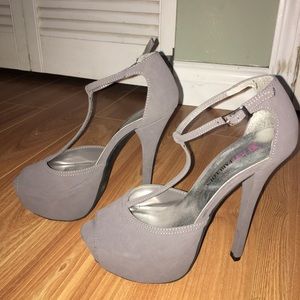 Peep toe high heel